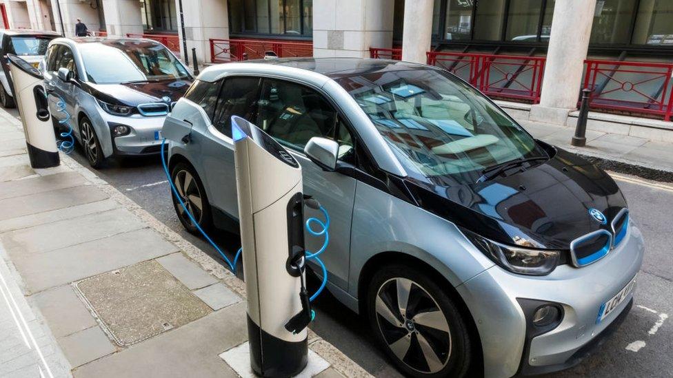 🚗 Swift Lynx Express Expands UK Fleet with New Electric Vehicles